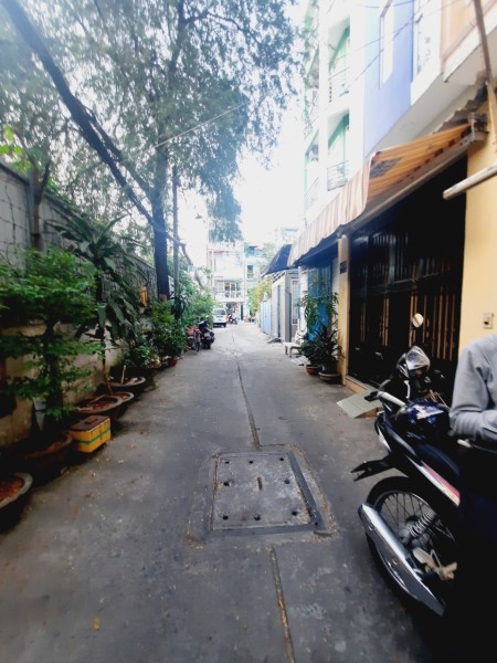 Nhà HXH Đường Ba Tháng Hai, Trệt 2 Lầu, 4PN 4WC, Diện Tích 3.6x22m, Giá 17 Triệu