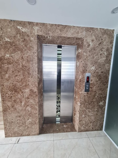 Cho thuê nhà ngõ 214 Nguyễn Xiển, dt 70m x7t thang máy, mt 4.5m, 35tr/th