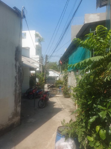 Cho thuê nhà nguyên căn dt 60m2 p Bình Trưng Tây Quận 2 TPHCM giá rẻ 9 tr/th - LH: 0769195768