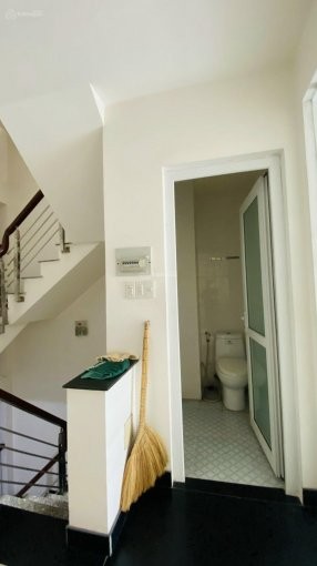 Cho thuê gấp nhà phố khu Nam Long Q7, 125m2, 4PN, giá 32 triệu/tháng. LH 0855548097