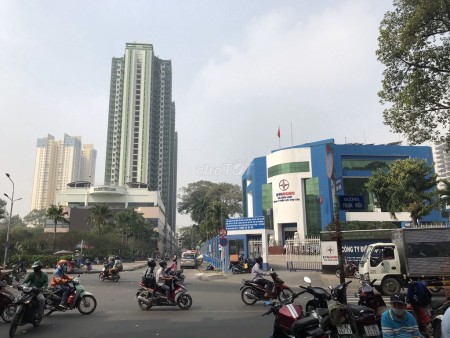 A Minh cho thuê nhà mặt tiền 63m2 gần bệnh viện Chợ Rẫy Quận 5 giá rẻ 28 tr/th- lh 0352799731