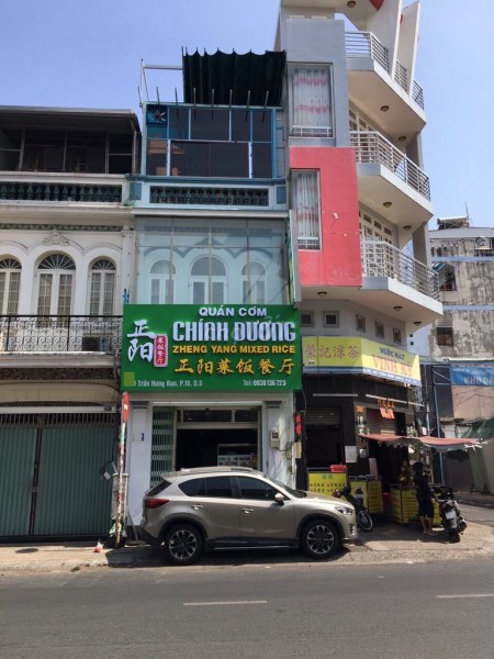 Cho thuê nhà mặt tiền kinh doanh 93,1m2 đường Trần Hưng Đạo Quận 5 giá rẻ 50 tr/th - lh 0776777763