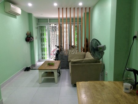 Anh Duy cho thuê nhà 36m2 đường Phan Văn Trị P2 Quận 5 giá rẻ 16 tr/th- lh 0933154078