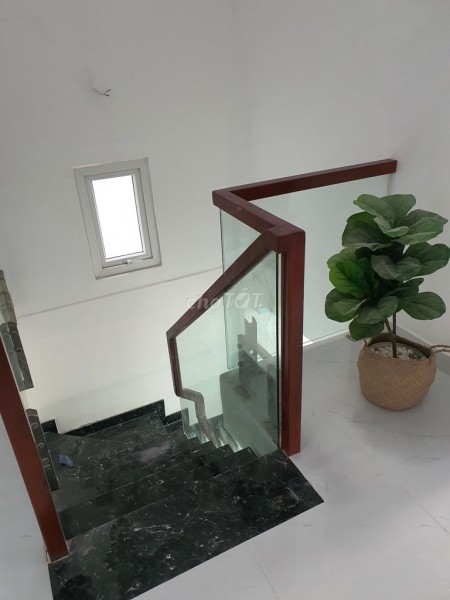 Anh Vũ cho thuê nhà 47m2 phường 7 Quận 5 giá rẻ 17 tr/th lh 0916720080