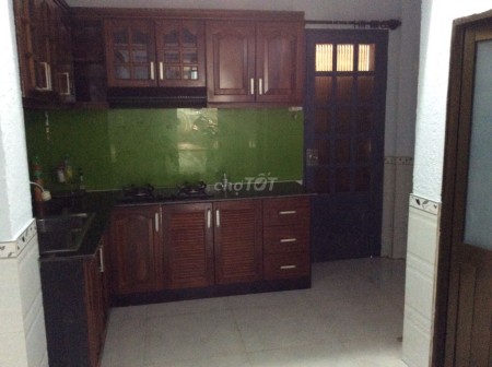 Ms Thúy cho thuê nhà 40m2 hẻm 226/214 Nguyễn Trải P3 Quận 5 giá rẻ 12 tr/th - lh 0909792509