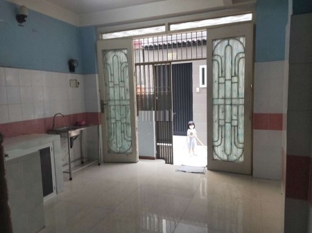 Cho thuê nhà hẻm Gò Vấp 2PN-2WC giá chỉ 6 triệu, yên tĩnh, sạch sẽ 0908.332.717