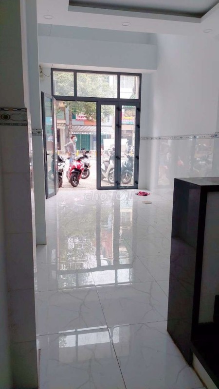 Cho thuê nhà nguyên căn 63m2 MTKD đường 3/2 Quận 11 giá rẻ 34 tr/th - LH 0981441939