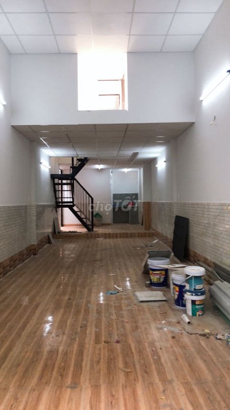 Anh Huy cho thuê nhà 60m2 HXT ở Quận 11 giá rẻ 8,5 triệu tháng - LH 0906868136