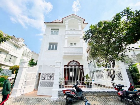 Cho thuê Biệt thự hiện đại 450m2 Trệt 3 lầu Sàn trống suốt Nguyễn Văn Hưởng Thảo Điền Quận 2