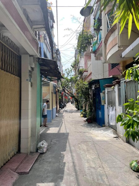 Cho thuê nhà nguyên căn Hẻm thẳng 3.5m Đường Trần Nguyên Hãn, Phường 13, Quận 8. 8 triệu/tháng
