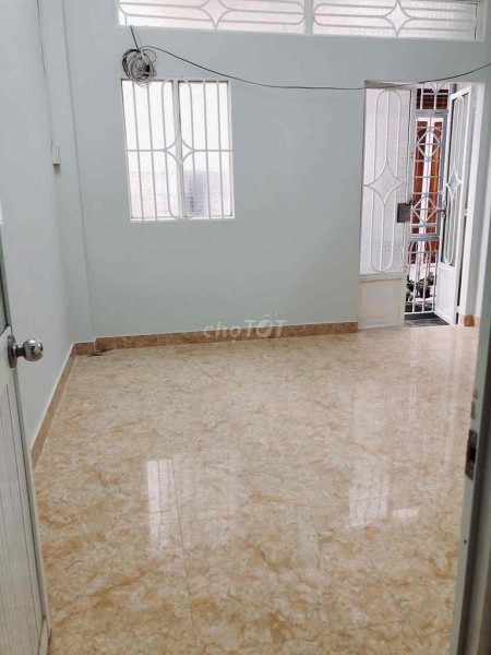 Cho thuê nhà 28m2 hẻm đường Bông Sao Quận 8 giá rẻ 7 tr/th - LH 0932956665