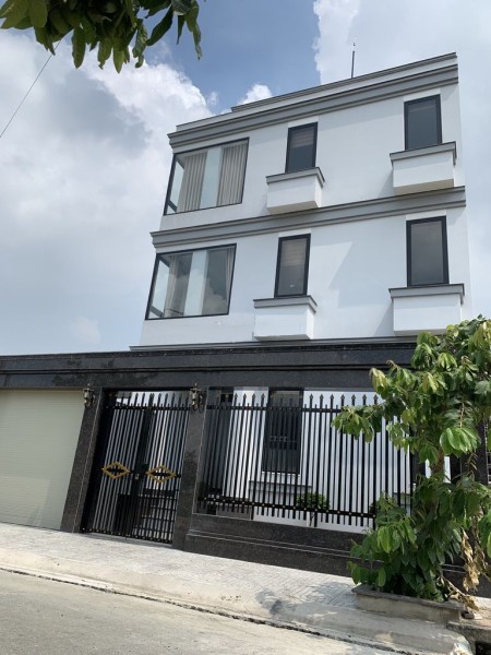 Biệt Thự Văn Phòng Vũ Tông Phan Sàn Trống - Giá 80 Triệu