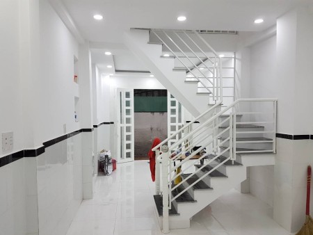 Nhà hẻm Đường Nguyễn Trãi, Trệt 2 Lầu, 2PN 2WC, Diện Tích 3.5x10m, Giá 10 Triệu