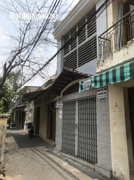 Cho thuê nhà MT 3,6x9 1 trệt 1 lầu tại 120/102 Thích Quảng Đức P5 Q PN giá 9tr, 65m2, 2 phòng ngủ, 2 toilet
