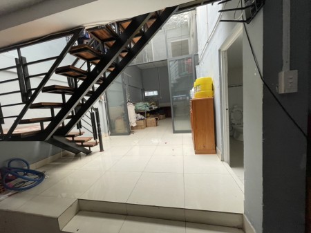 Nhà nguyên căn D1 P25 Bình Thạnh cho thuê hẻm 1 trục xe tải 8m, hẻm hai xe hơi tránh nhau,