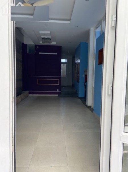 Cho thuê biệt thự mặt tiền nội bộ đường số 25 HBC Thủ Đức