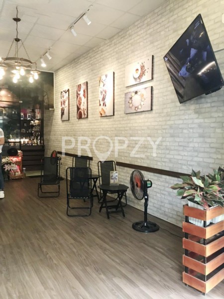 Cho Thuê Nhà Mặt Tiền Kinh Doanh Đường Trung Tâm Quận 5 - Gần công viên Văn Lang