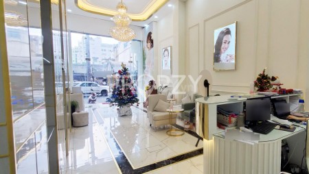 Cho thuê nhà nguyên căn 1 hầm +1 trệt + 6 lầu + sân thượng ngay trung tâm Quận 5