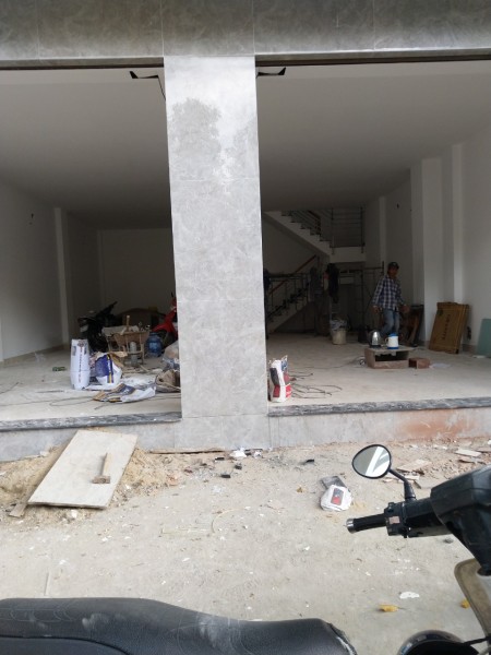 Cho thuê mặt tiền Đường Hoàng Sa, Phường 5, Tân Bình. Diện tích : 10m x 12m, Giá : 50 triệu/ tháng