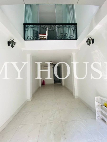 Cho thuê nhà mặt phố siêu đẹp cả nhà ơi tại Quận 2, 40m2, 3PN, giá 25tr/th - LH 0978357055