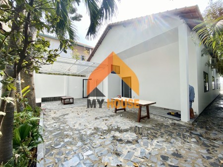 Nhà villa cho thuê siêu đẹp, vô cùng rộng rãi thoáng mát giá thuê 102 triệu