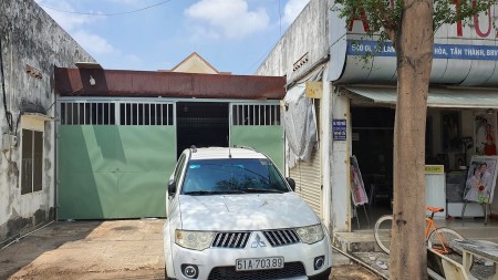 Cho thuê nhà mặt tiền QL51 300m2, 3PN, 2WC gần KCN Phú Mỹ 3, giá 8 triệu/tháng. lh 0907589797, 300m2, 3 phòng ngủ, 2 toilet