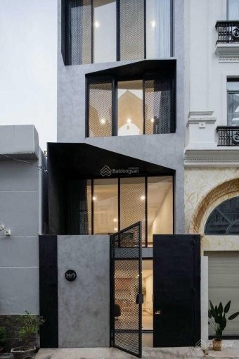 Cần cho thuê nhà nguyên căn tại Quân 1, 48m2, 3PN, giá thuê 12.5tr/th. lh 0942810808