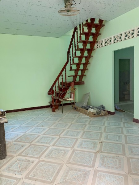 Cho thuê nhà 70m2, 2 mặt hẻm rộng Đường Phan Văn Trị, Bình Thạnh, 10tr/th