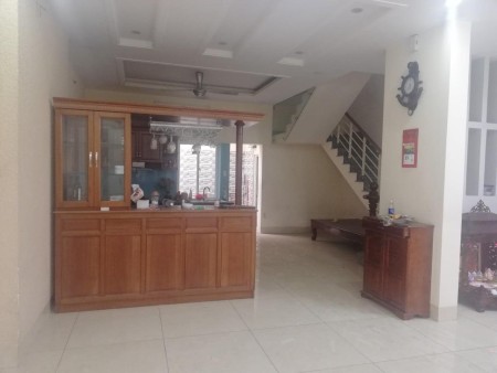 Cho thuê nhà dạng biệt thự mini ở Đinh Bộ Lĩnh, P.15, Bình Thạnh, diện tích 7x15m