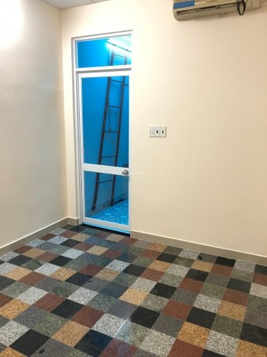 Chị Hoa cho thuê nhà nguyên căn 2 lầu - 2PN - 13 triệu/tháng Quận 10