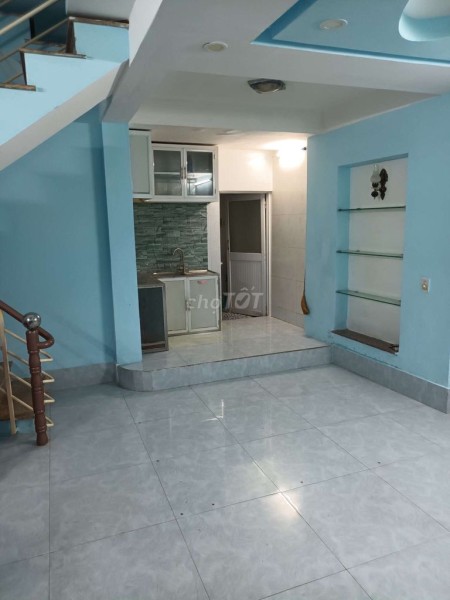 Nhà cho làm CHDV 4 Phòng 17 triệu Phú Nhuận