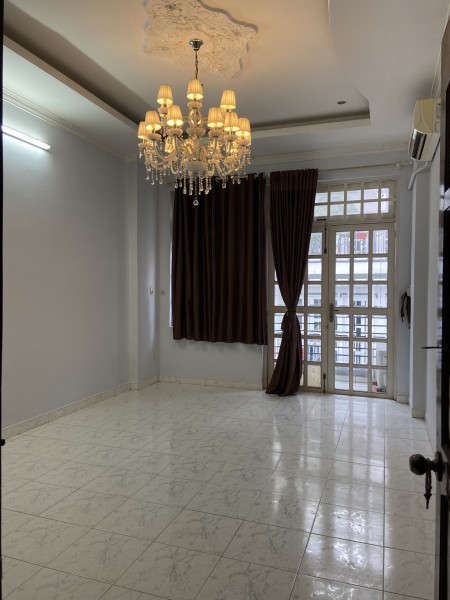 Cho thuê nhà HXH ngay Điện Biên Phủ, 1 trệt 3 lầu 5PN có sân thượng nhà mới