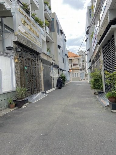 Nhà HXH cho thuê 100m2 - 22 triệu/tháng ngay ngã tư Phú Nhuận