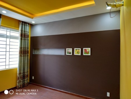 Cho thuê nhà HXH cạnh Gigamall Phạm Văn Đồng, 200m2 giá chỉ 16tr