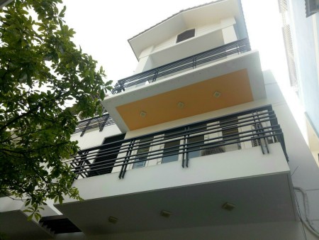 Nhà góc 2 MT Hoàng Diệu PN cần cho thuê giá 30tr trệt lửng 4 lầu