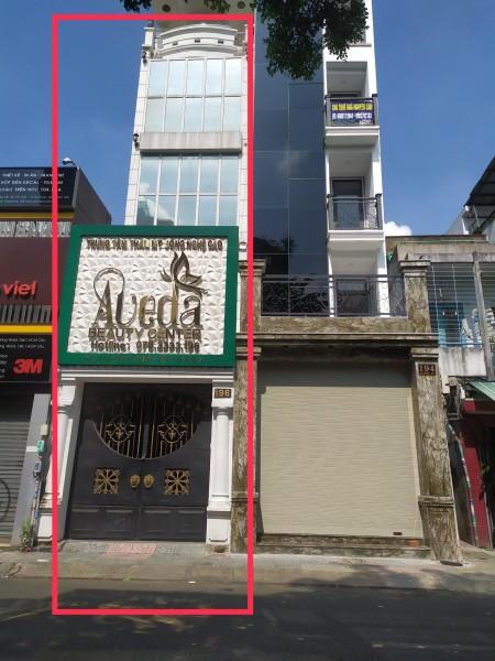 Cho thuê nhà nguyên căn 4x18m Q1 Cô Giang làm VP, Spa giá 50tr