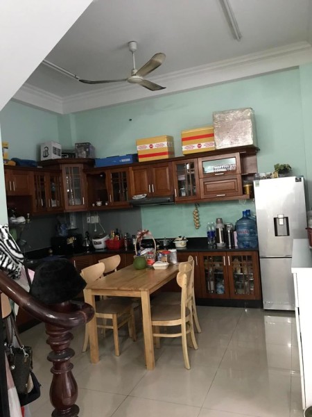 Nhanh còn kịp! Cho thuê căn góc HxH Thoại Ngọc Hầu, Tân Phú dt 55m2,3 Tầng, 10 triệu