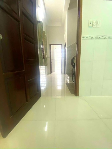 Cho thuê nhà rẻ quận Tân Phú diện tích 60m2, 2 Tầng, chỉ 8 triệu!