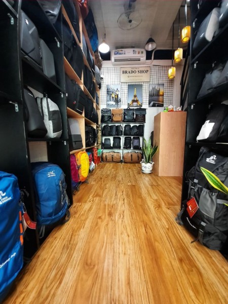 Nhà nguyên căn gồm mặt bằng shop thời trang cho thuê giá tốt ở Q10