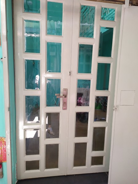 Chính chủ có nhà nguyên căn mới tu sửa ở đường Hòa Bình, giá thuê rẻ