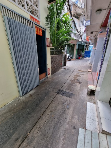 Cho thuê nhà nguyên căn gồm 1 trệt 3 lầu tại An Dương Vương Q5