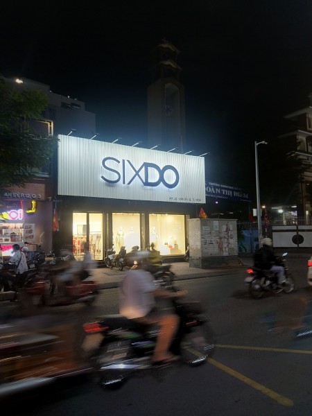 Cho thuê 2 mặt tiền Đường Trần Hưng Đạo, Phường 2, Quận 5. Diện tích 9mx18m