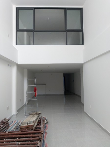 Cho thuê nhà mặt tiền 3 tháng 2 Quận 10, 30 triệu/tháng