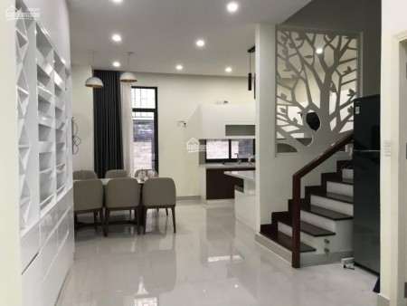 Dũng cho thuê nhà 284/7 Lý Thường Kiệt, đối diện SVĐ Phú Thọ, 1 trệt 3 lầu