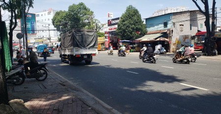 MT Đinh Bộ Lĩnh 4.5x20m 3Lầu 5Phòng rộng 25Tr, KD VlXD, Nội thất.