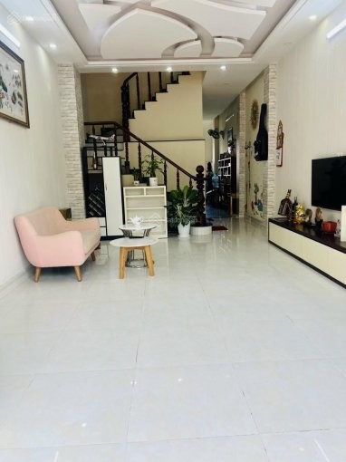 Nhà đẹp Tân Hưng Thuận Q12 cho thuê, dt 84m2, 3 tầng đủ nội thất