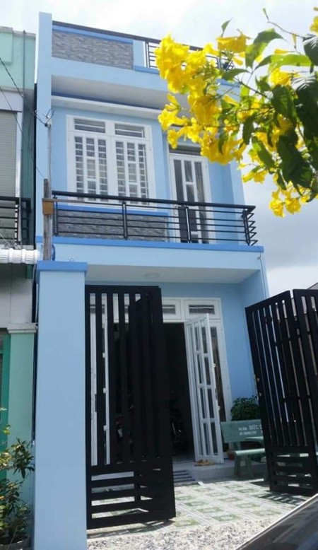 Cho thuê nhà nguyên căn đẹp thoáng mát khu vực an ninh tại Bình Chánh, 56m2, 2 phòng ngủ, 2 toilet