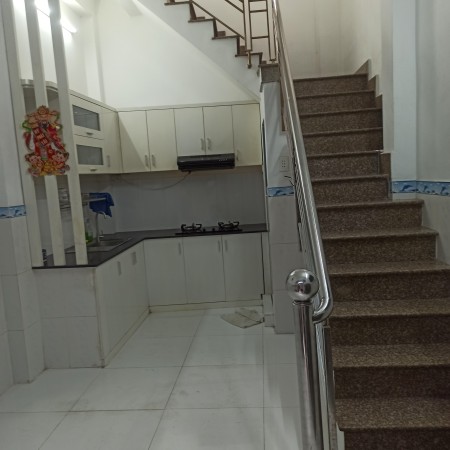 Cho thuê nhà nguyên căn 1 trệt 2 lầu full nội thất, nhà mới đẹp