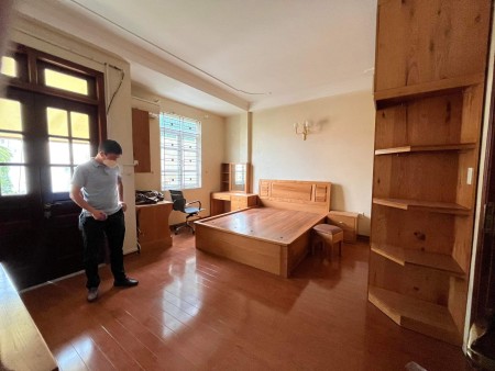 Cho thuê nhà riêng tại Phú Thượng Tây Hồ. Nhà full nội thất đẹp, 35m2, 3 phòng ngủ,