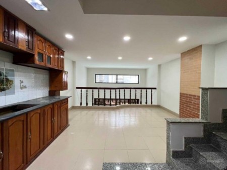 15 triệu/tháng - nhà cho thuê 45m2, nhà thật 100%, để ở hoặc kinh doanh. LH 0906777720